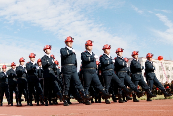 鐵骨錚錚男子漢——礦工精神、...